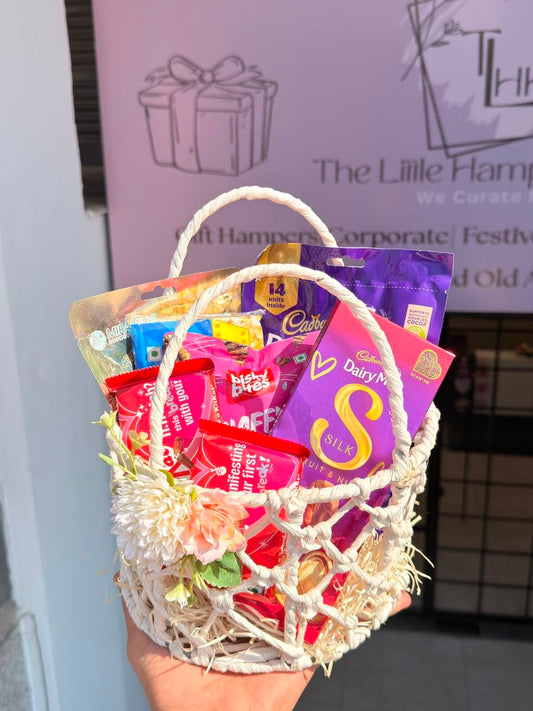 ✨ Fully Customizable Gift Hampers for Every Occasion ✨